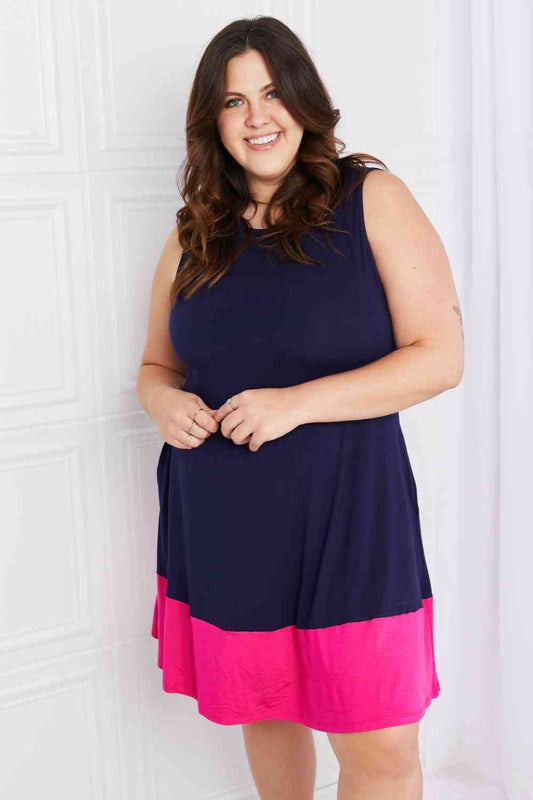 Two-Tone Sleeveless Dress with Pockets